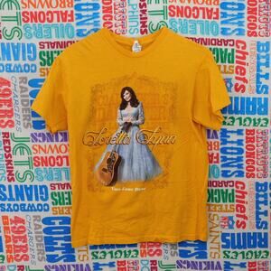 Loretta Lynn Van Lear Rose T Shirt Size M Yellow Coal Miners Daughter Graphic